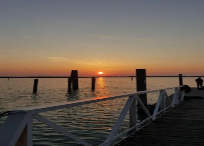 דירה Bright Escape Near The